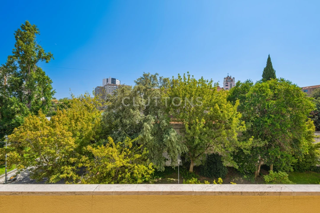 Apartamento T6 para Venda em Areeiro Foto 14