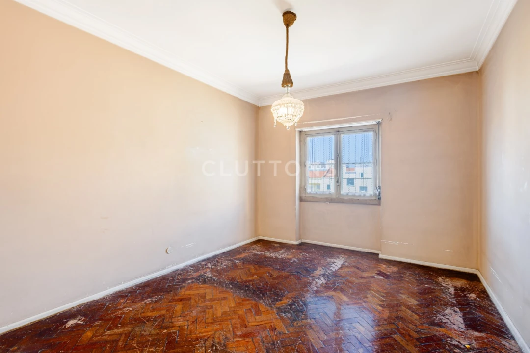 Apartamento T6 para Venda em Areeiro Foto 32