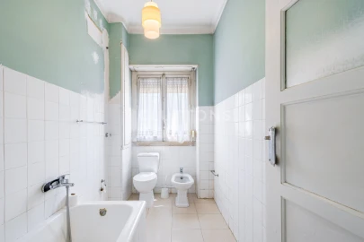 Apartamento T6 para Venda em Areeiro