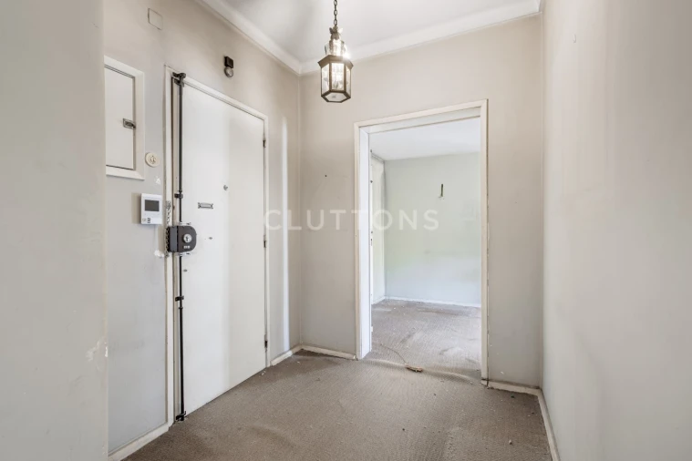 Apartamento T6 para Venda em Areeiro Foto 9