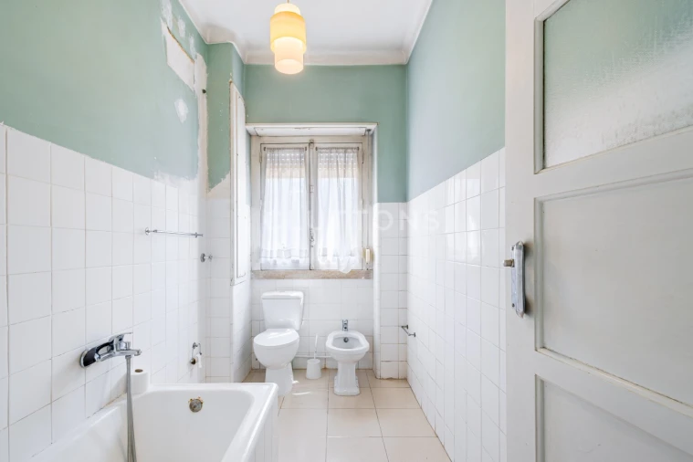 Apartamento T6 para Venda em Areeiro Foto 23