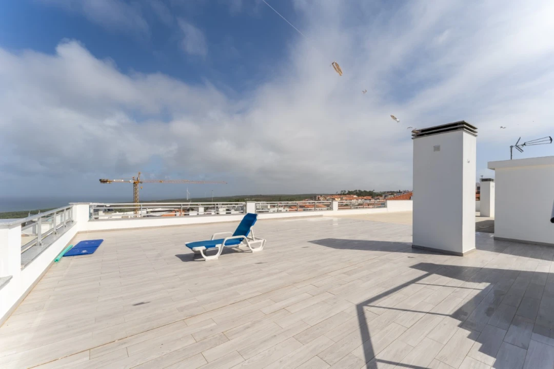 Apartamento T2 para Venda em Nazare Foto 29