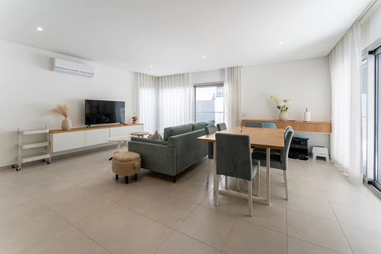Apartamento T2 para Venda em Nazare Foto 3