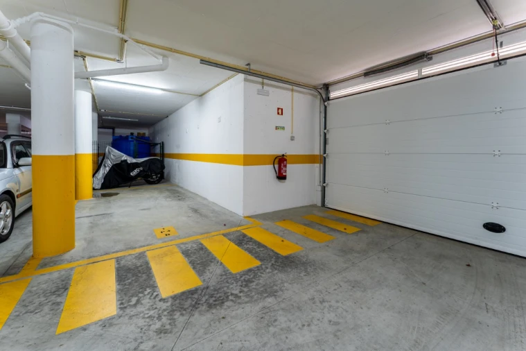 Apartamento T2 para Venda em Nazare Foto 33