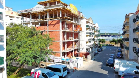 Apartamento T3 para Venda em Queluz e Belas