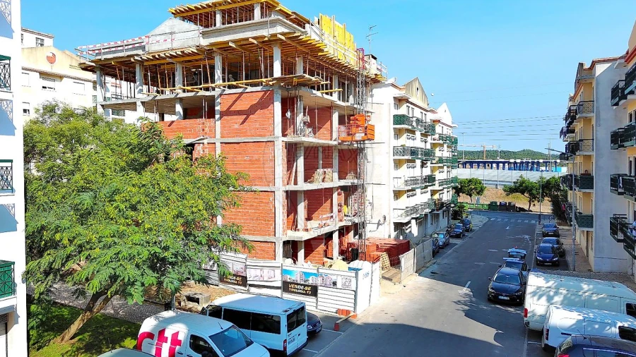 Apartamento T3 para Venda em Queluz e Belas