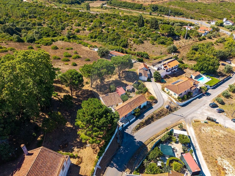 Moradia T2 para Venda em Almoster Foto 4