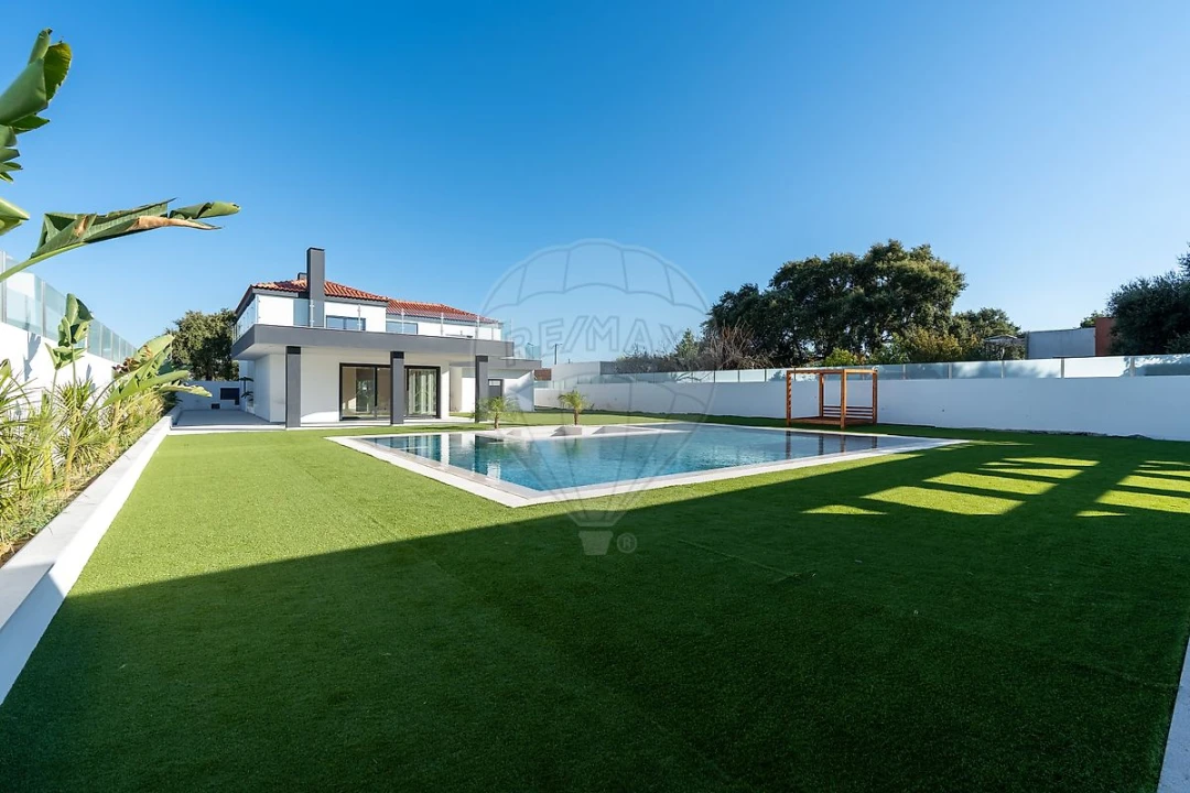 Moradia T6 para Venda em Palmela Foto 3