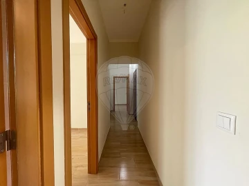 Apartamento T2 para Arrendamento em Benfica