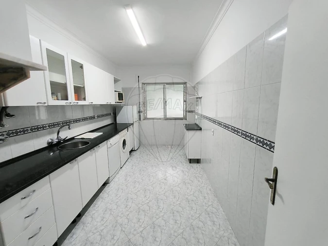 Apartamento T2 para Venda em Massamá e Monte Abraão Foto 6