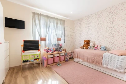 Apartamento T2 para Venda em A dos Cunhados e Maceira