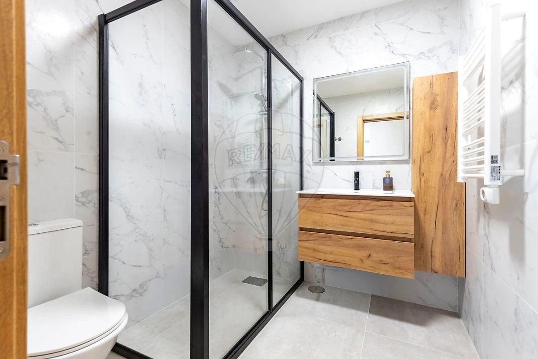 Apartamento T2 para Venda em A dos Cunhados e Maceira Foto 12