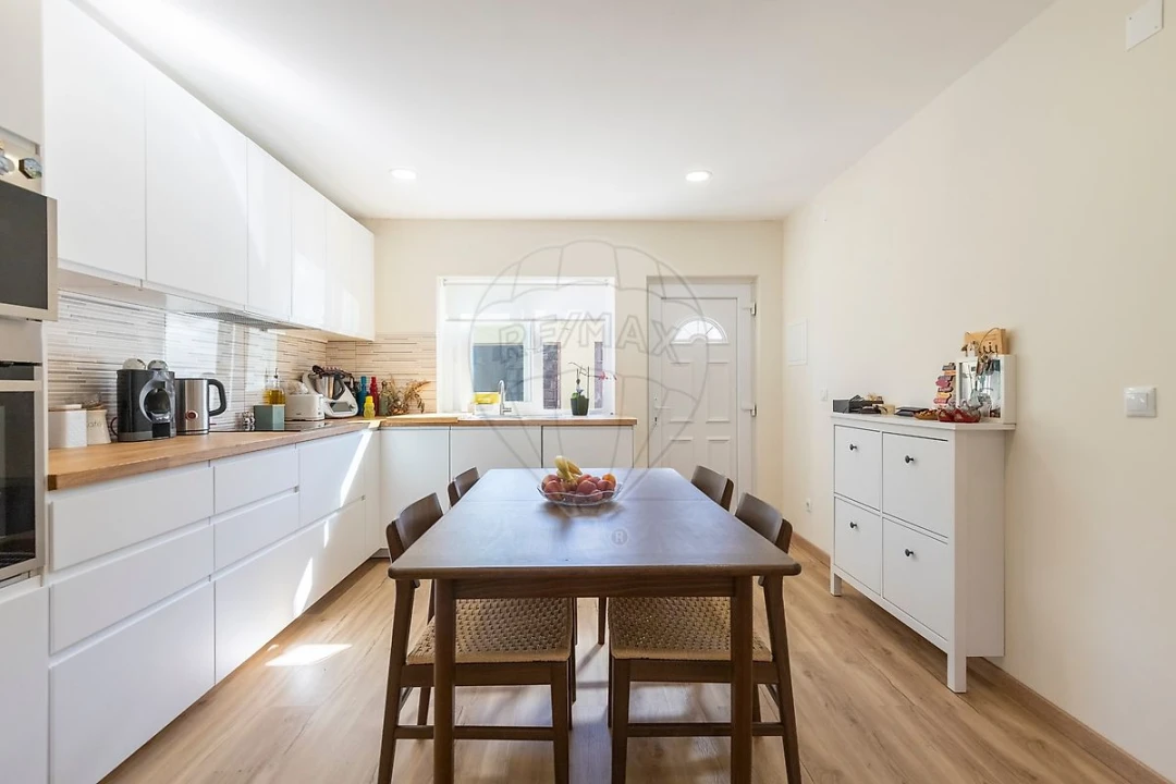 Apartamento T2 para Venda em A dos Cunhados e Maceira Foto 6