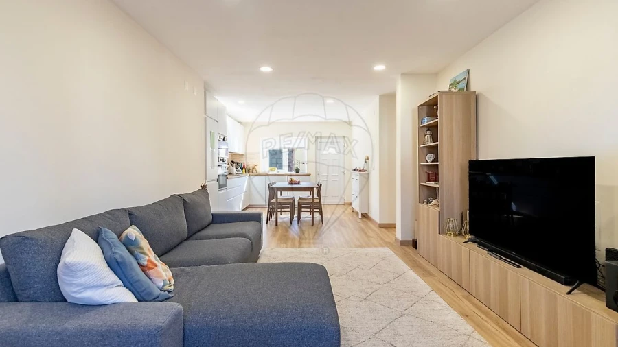 Apartamento T2 para Venda em A dos Cunhados e Maceira