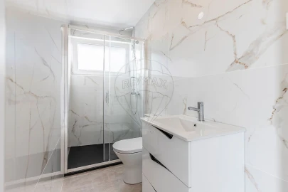 Apartamento T3 para Venda em Santa Maria, São Pedro e Matacães