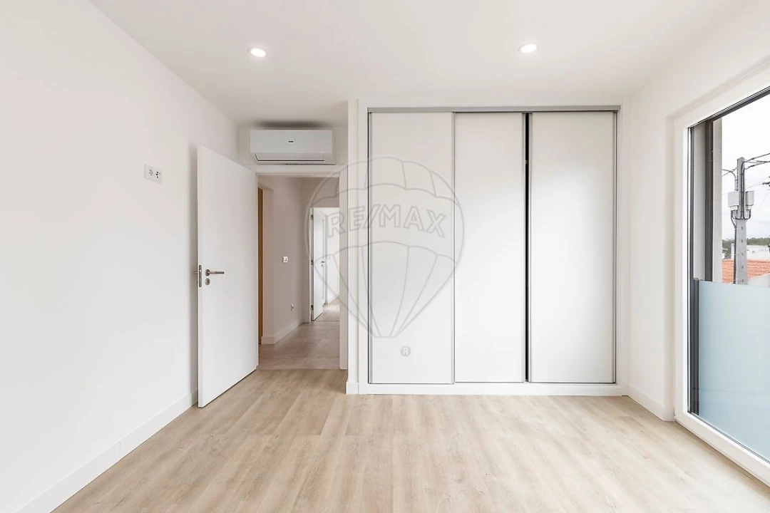 Apartamento T3 para Venda em Santa Maria, São Pedro e Matacães Foto 22