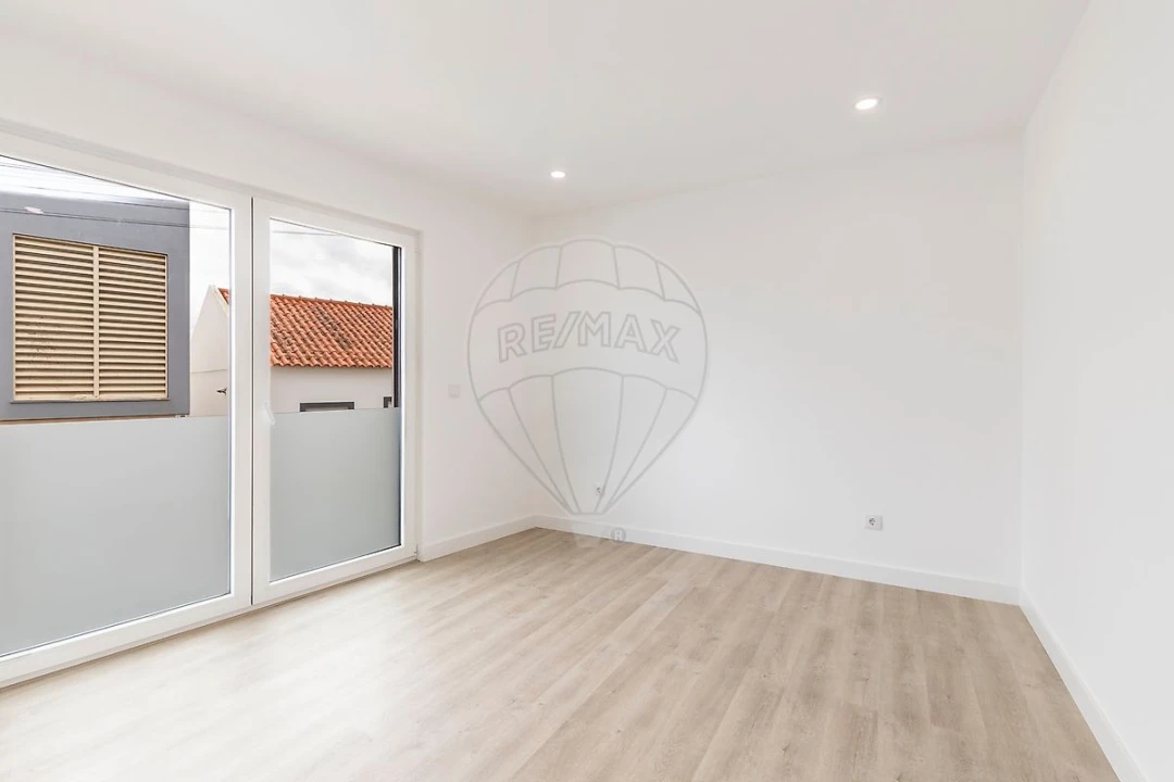 Apartamento T3 para Venda em Santa Maria, São Pedro e Matacães Foto 12