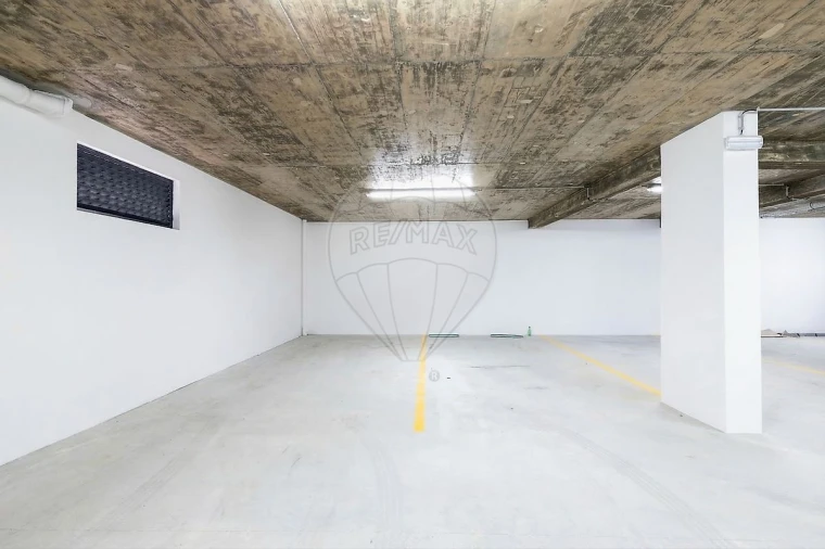 Apartamento T2 para Venda em Santa Maria, São Pedro e Matacães Foto 3