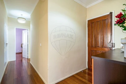 Apartamento T3 para Venda em Massamá e Monte Abraão