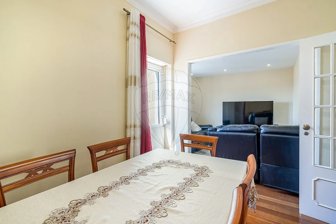 Apartamento T3 para Venda em Massamá e Monte Abraão Foto 6