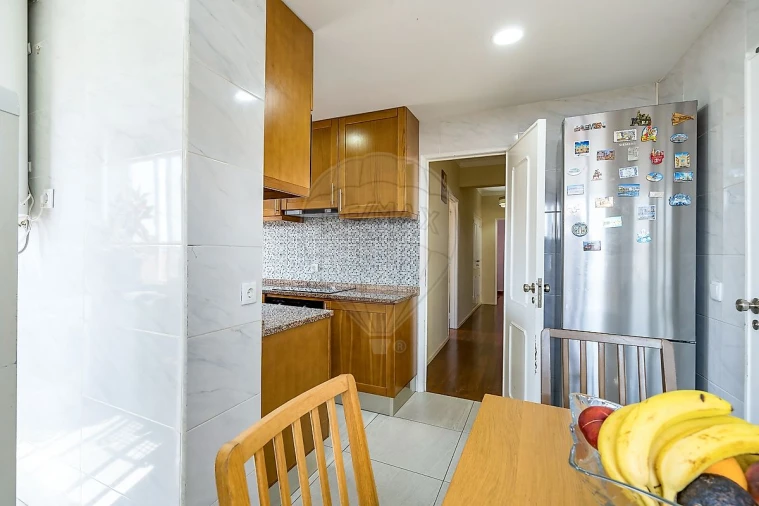 Apartamento T3 para Venda em Massamá e Monte Abraão Foto 14