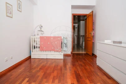 Apartamento T3 para Venda em Castanheira do Ribatejo e Cachoeiras
