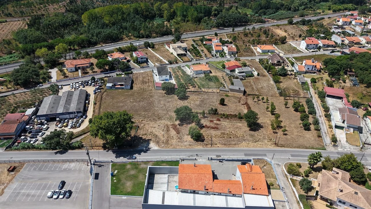Terreno para Venda em Sangalhos Foto 3