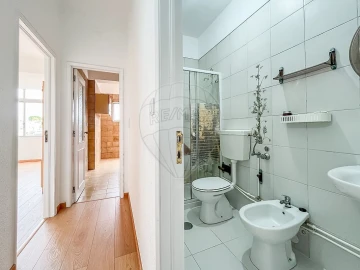 Apartamento T1 para Venda em Santo Antonio dos Olivais
