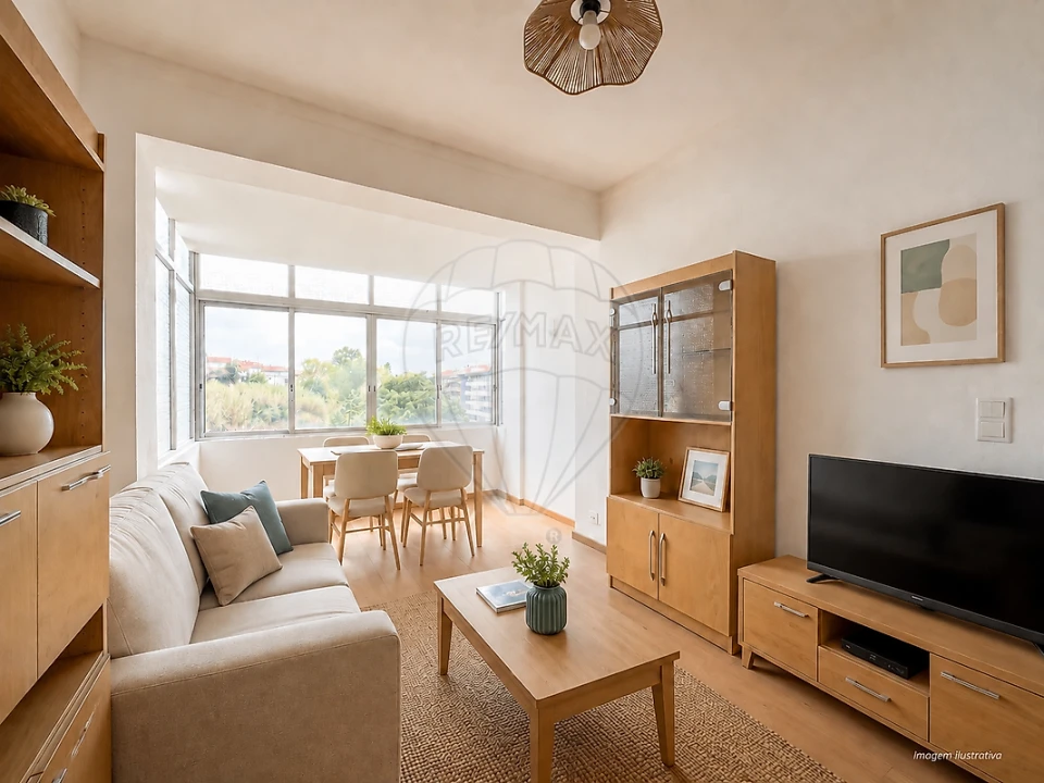 Apartamento T1 para Venda em Santo Antonio dos Olivais Foto 16