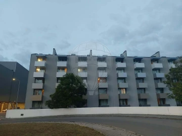 Apartamento T0 para Venda em Aradas