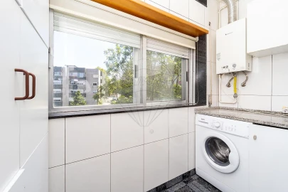 Apartamento T2 para Arrendamento em Santa Marinha e São Pedro da Afurada