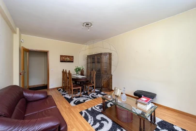 Apartamento T2 para Arrendamento em Santa Marinha e São Pedro da Afurada
