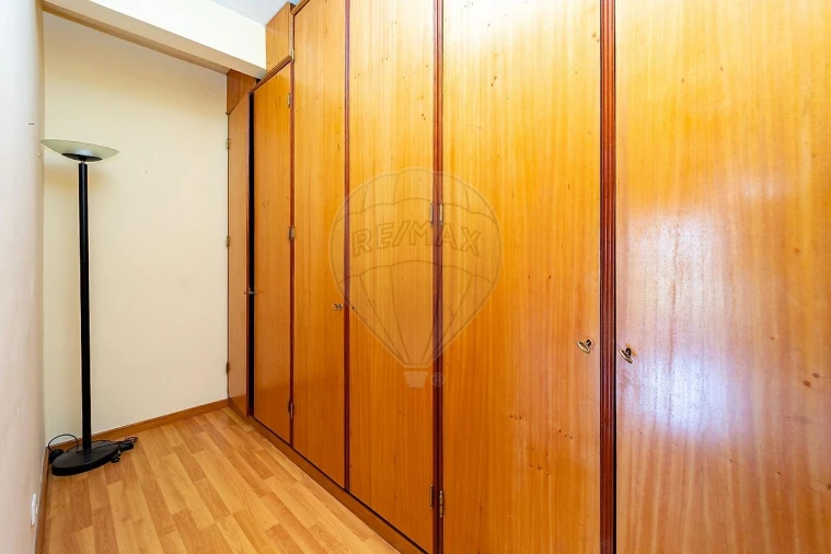 Apartamento T2 para Arrendamento em Santa Marinha e São Pedro da Afurada Foto 15