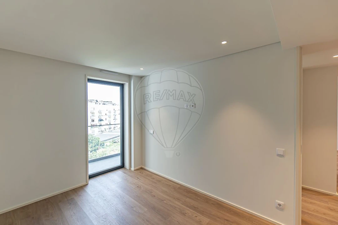 Apartamento T2 para Venda em Aguas Santas Foto 14