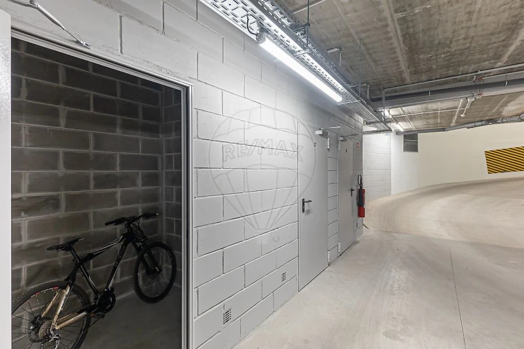 Apartamento T2 para Venda em Aguas Santas Foto 2