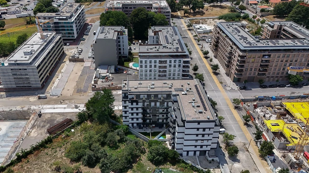 Apartamento T2 para Venda em Aguas Santas Foto 37