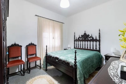 Moradia T5 para Venda em Vila de Cucujães