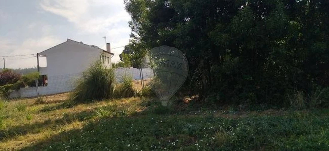 Terreno para Venda em Espinho Foto 6