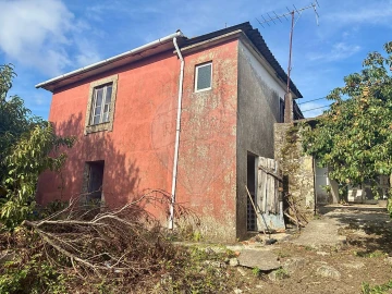 Moradia T2 para Venda em Nogueira da Regedoura