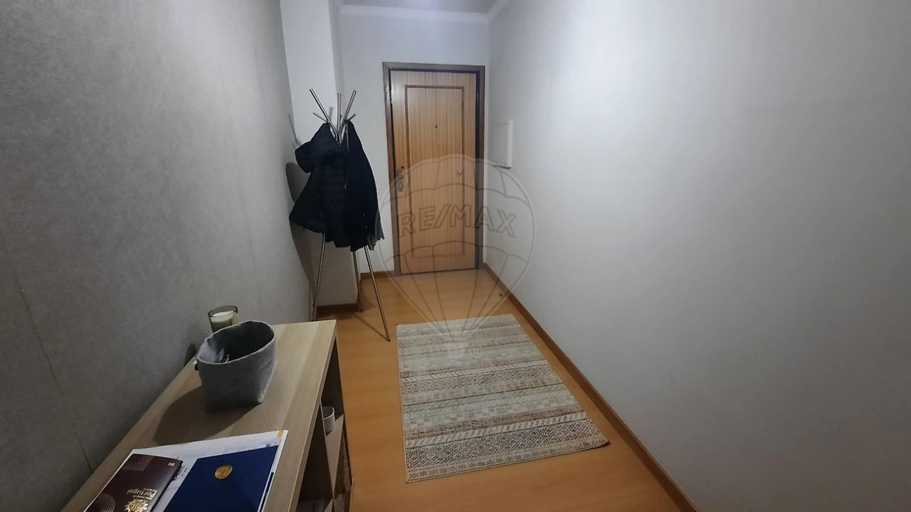 Apartamento T2 para Arrendamento em São Felix da Marinha Foto 10