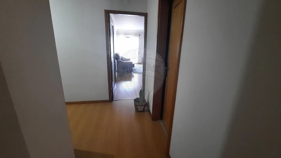 Apartamento T2 para Arrendamento em São Felix da Marinha Foto 6