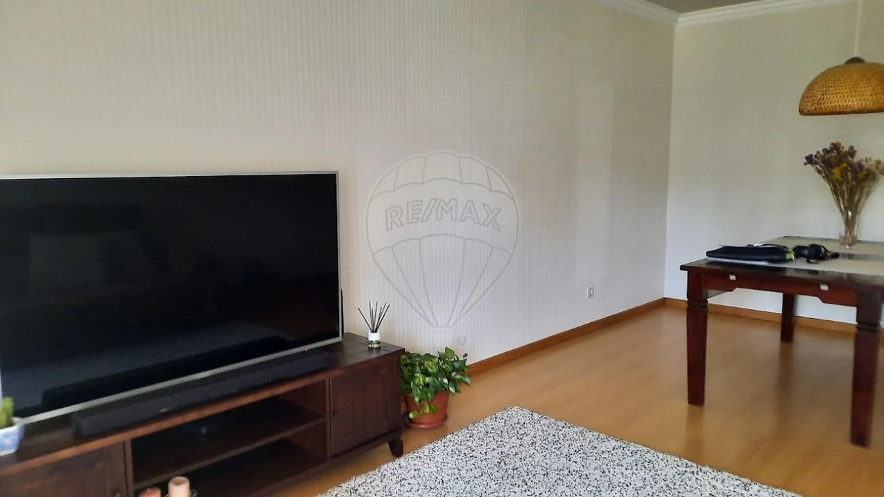 Apartamento T2 para Arrendamento em São Felix da Marinha Foto 5