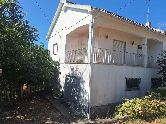 Moradia T4 para Venda em Dois Portos e Runa Foto 3