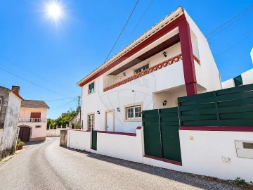 Moradia T3 para Venda em Aldeia Galega da Merceana e Aldeia Gavinha