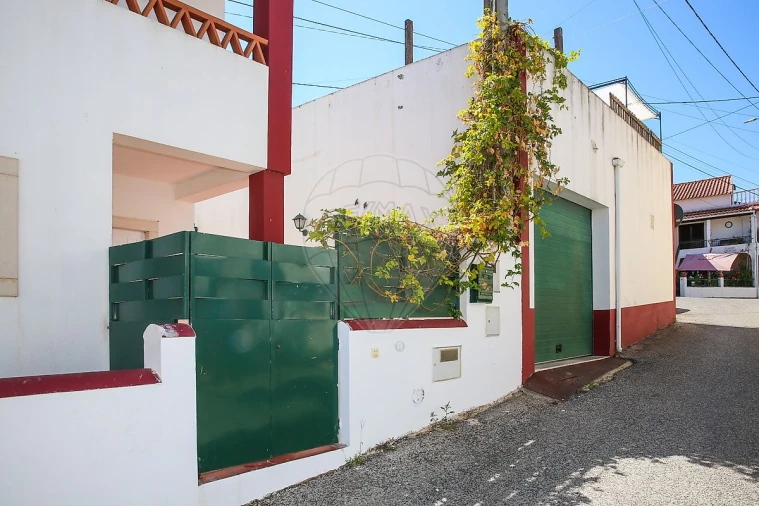 Moradia T3 para Venda em Aldeia Galega da Merceana e Aldeia Gavinha Foto 2
