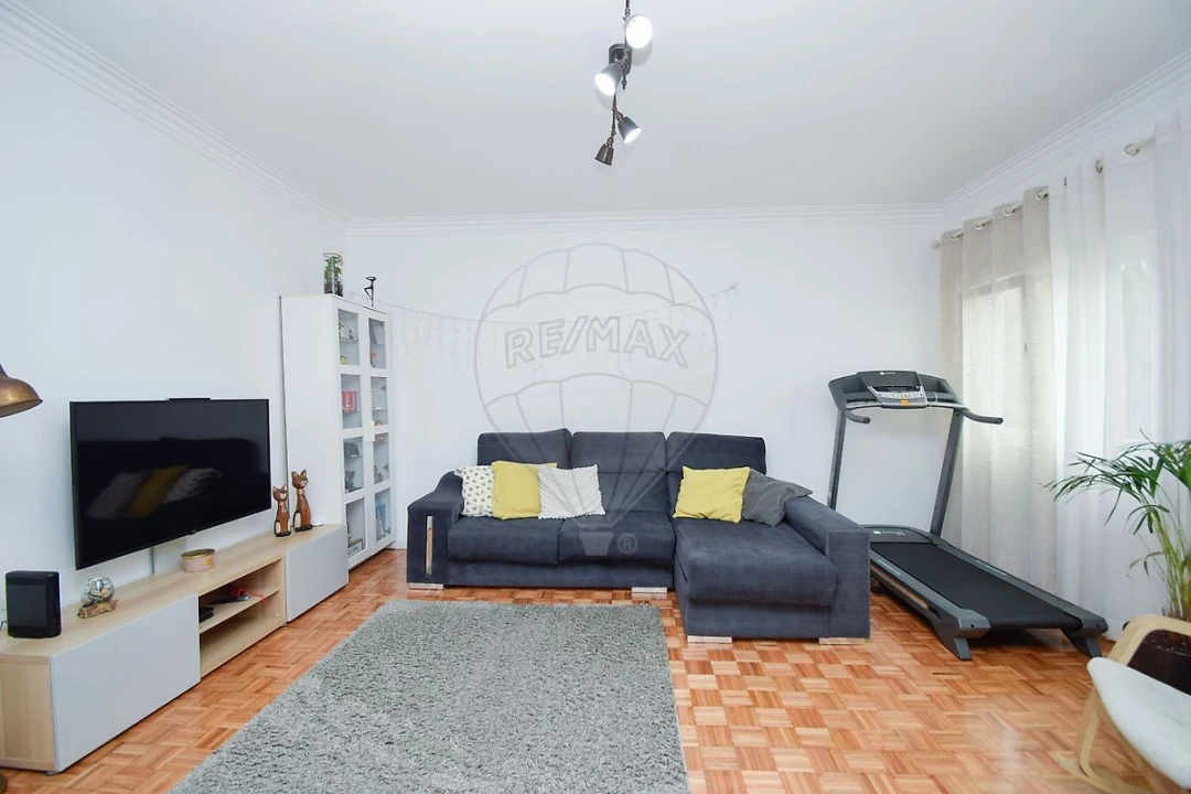 Apartamento T2 para Venda em Massamá e Monte Abraão Foto 4