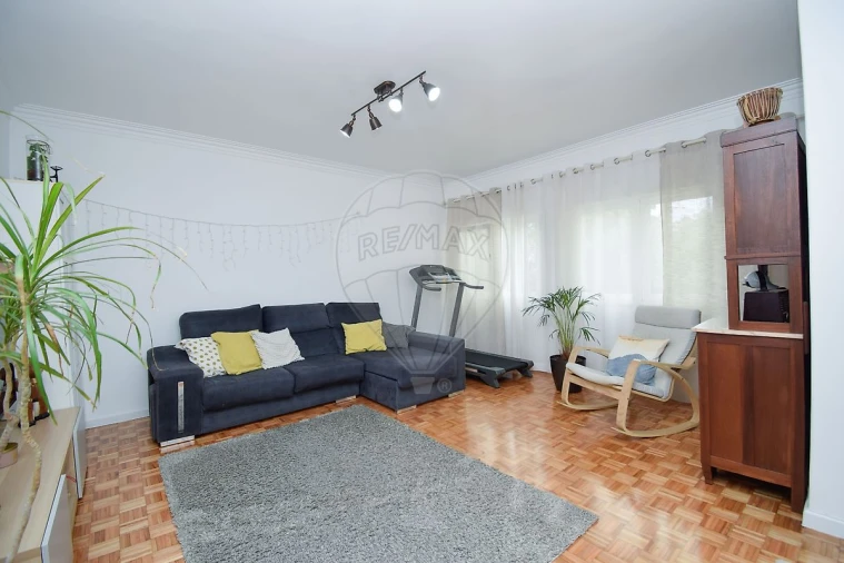 Apartamento T2 para Venda em Massamá e Monte Abraão Foto 2