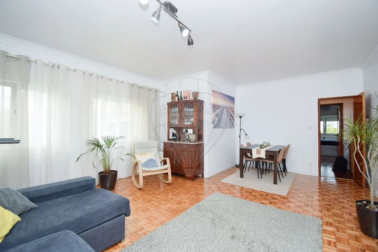 Apartamento T2 para Venda em Massamá e Monte Abraão Foto 5