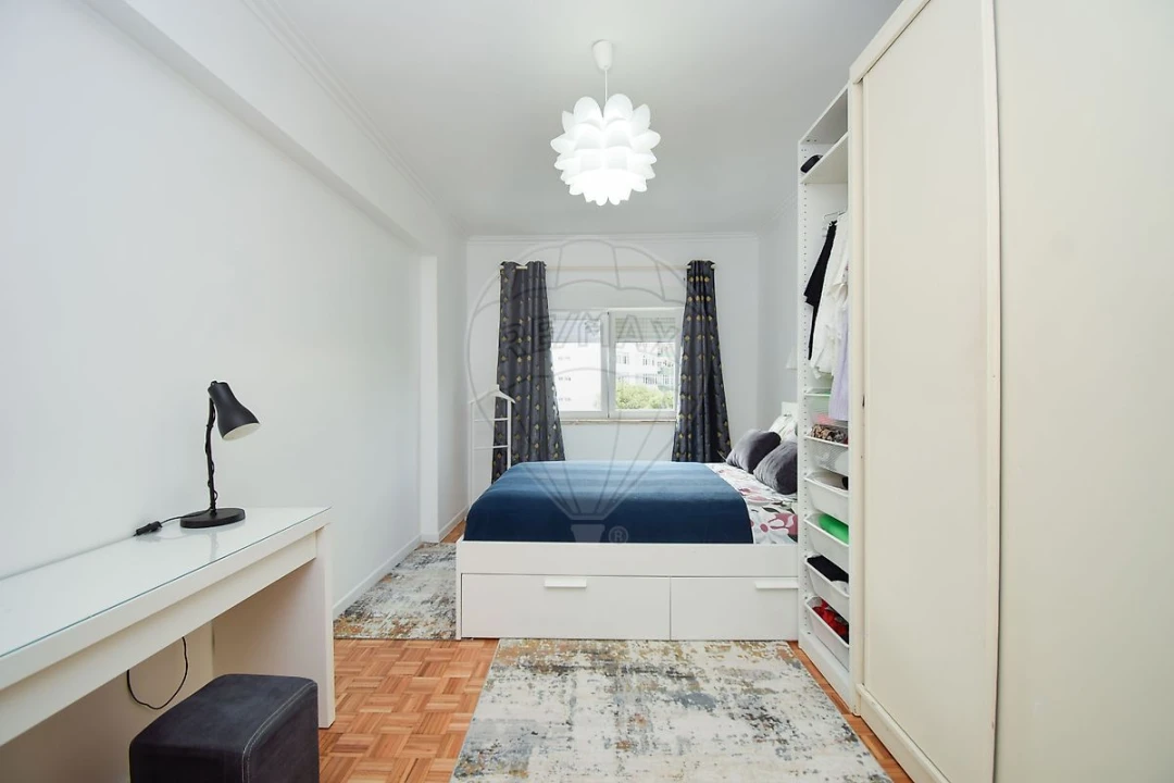 Apartamento T2 para Venda em Massamá e Monte Abraão Foto 8