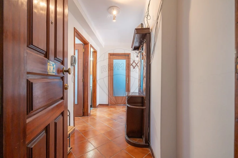 Apartamento T4 para Venda em Sé Nova, Santa Cruz, Almedina e São Bartolomeu Foto 22